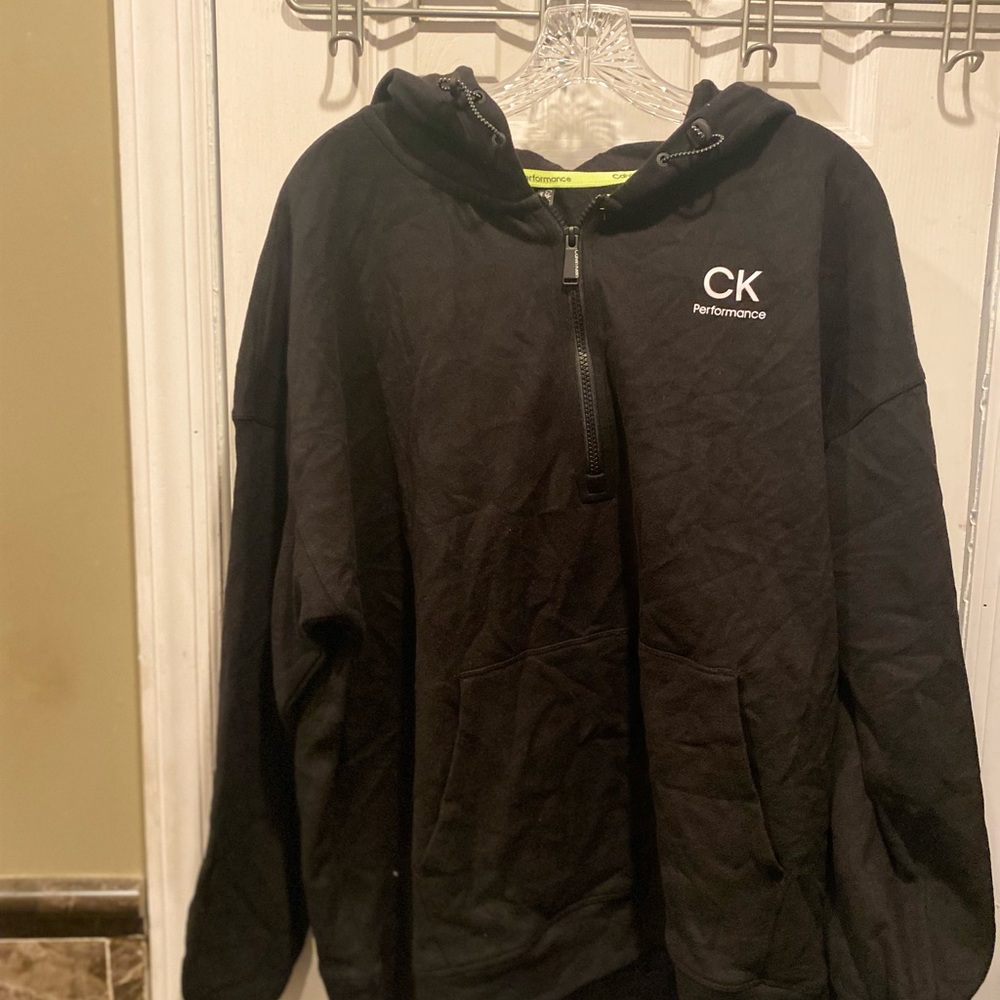 NWT Women’s Calvin Klein Performance Hoodie - Size 1X